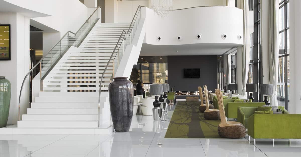 メリア ブラガ ホテル ＆ スパ エクステリア 写真 The lobby of the hotel